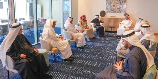 وزير الإعلام يستقبل رؤساء الجمعيات الصحفية الخليجية