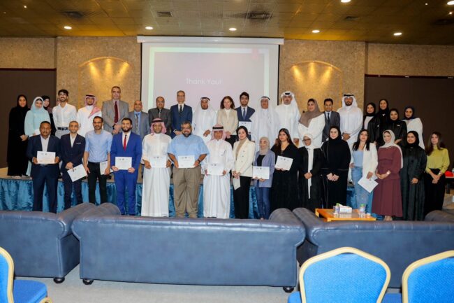 الصحفيين البحرينية تختتم الدورة التدريبية "اللغة الإنجليزية للصحفيين"