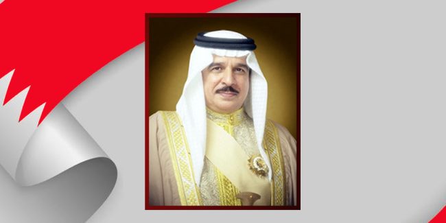 جلالة الملك المعظم يهنئ رئيس وأعضاء مجلس ادارة جمعية الصحفيين البحرينية